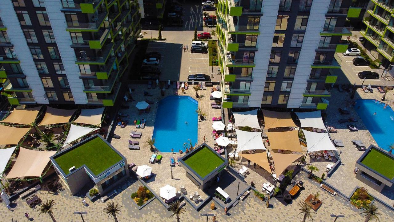 Melisea Aparthotel Pool & Spa Mamaia Nord 那沃达利 外观 照片
