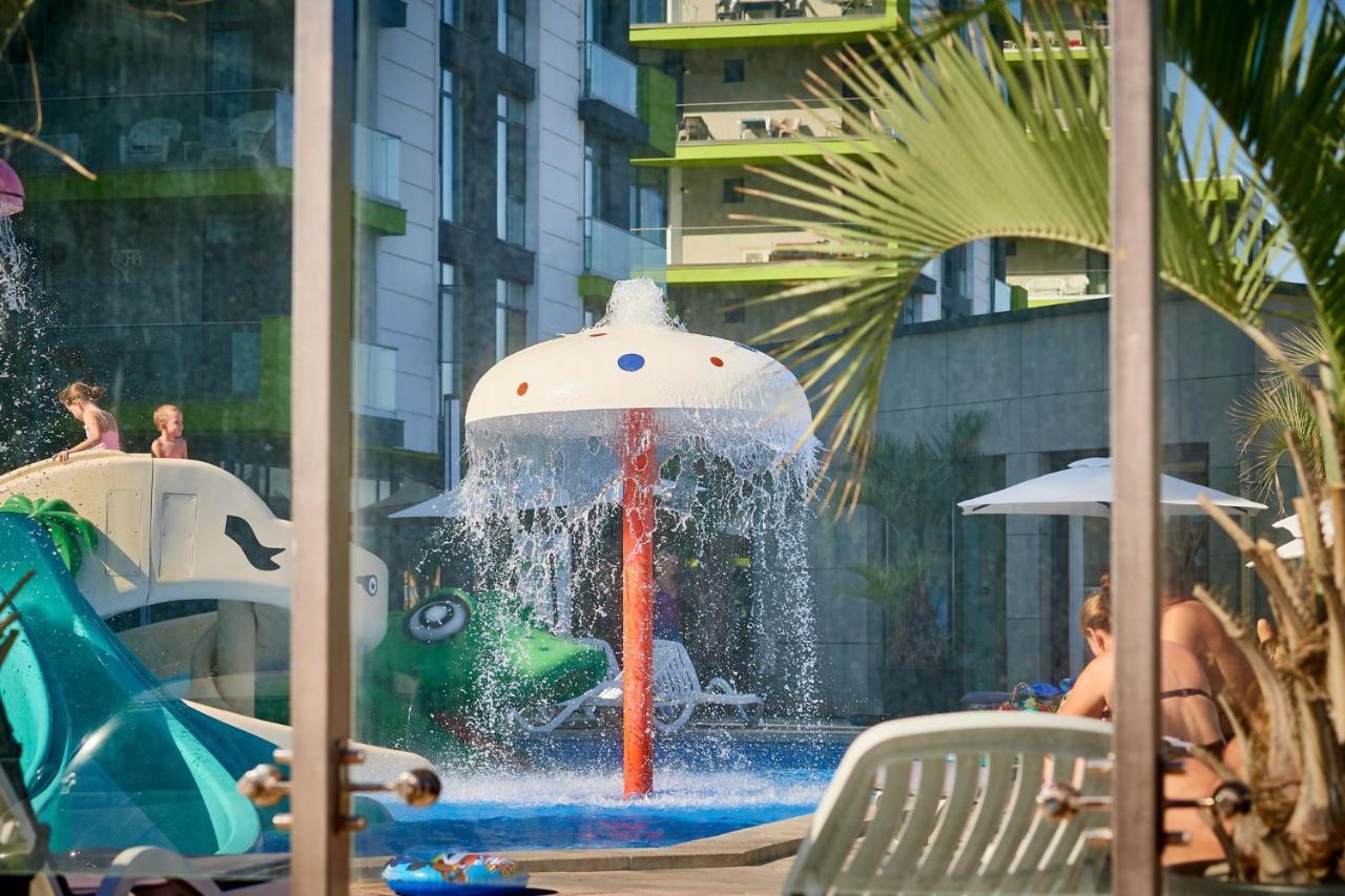 Melisea Aparthotel Pool & Spa Mamaia Nord 那沃达利 外观 照片
